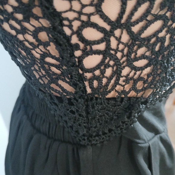 Blashe Jumpsuit Black Sz S Lace Cut Out Wide Leg Lined Adjustable Straps - Picture 6 of 13